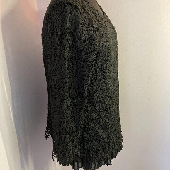 Collen Lopez Lace Top, EUC, Size L - Picture 3 of 12